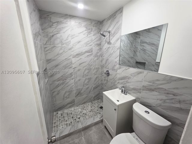 760 NW 126th St, North Miami, FL 33168