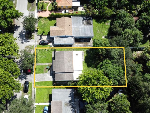 760 NW 126th St, North Miami, FL 33168