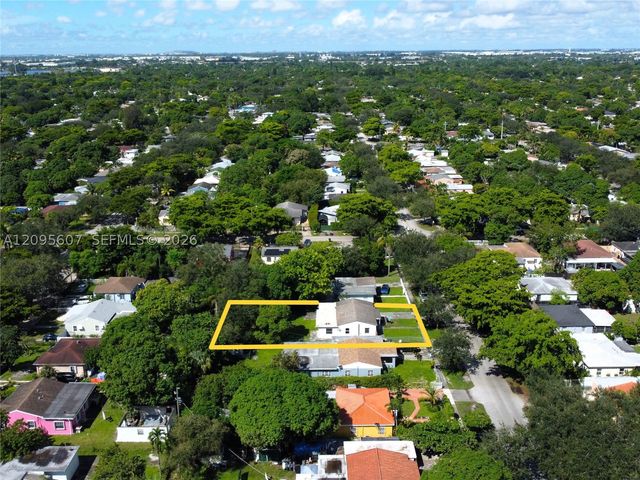 760 NW 126th St, North Miami, FL 33168