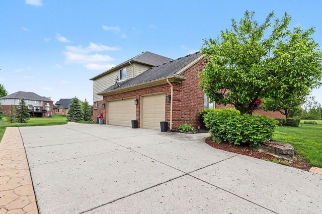 63564 Monticello E Drive, Washington Twp, MI 48095