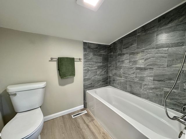 1101 E North Street, Greenville, MI 48838