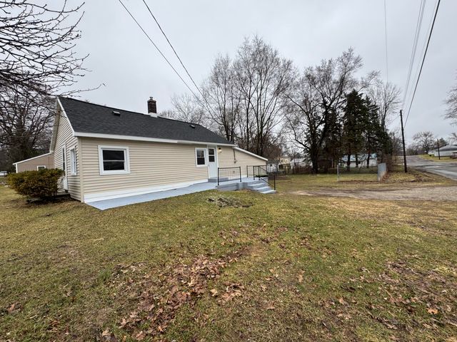 1101 E North Street, Greenville, MI 48838