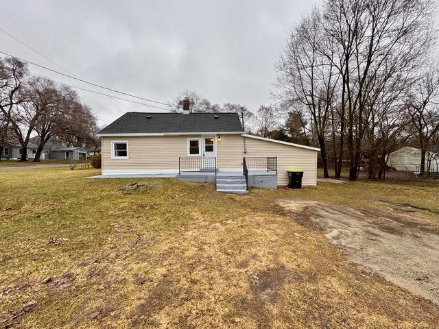 1101 E North Street, Greenville, MI 48838