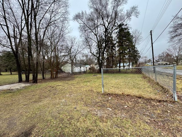 1101 E North Street, Greenville, MI 48838