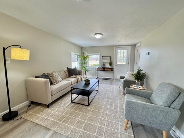 1101 E North Street, Greenville, MI 48838