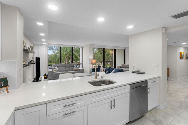 7768 Lakeside Boulevard 533, Boca Raton, FL 33434