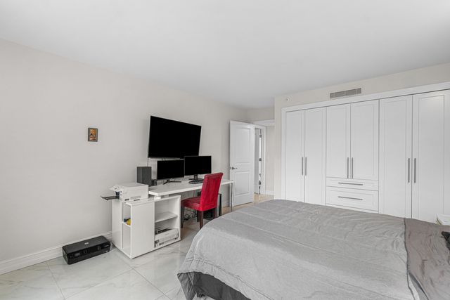 7768 Lakeside Boulevard 533, Boca Raton, FL 33434
