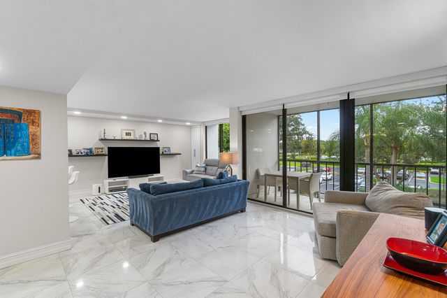 7768 Lakeside Boulevard 533, Boca Raton, FL 33434