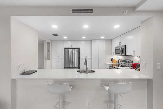 7768 Lakeside Boulevard 533, Boca Raton, FL 33434