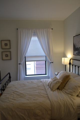 31 Mass Ave 4-2, Boston, MA 02115
