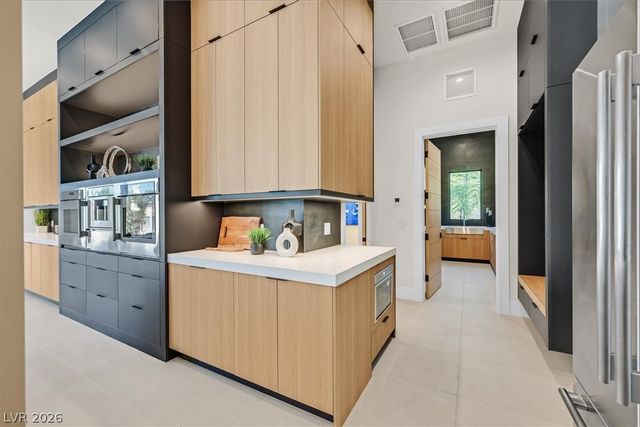 34 Vintage Canyon Street, Las Vegas, NV 89141