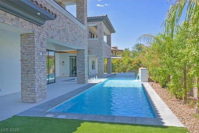 34 Vintage Canyon Street, Las Vegas, NV 89141