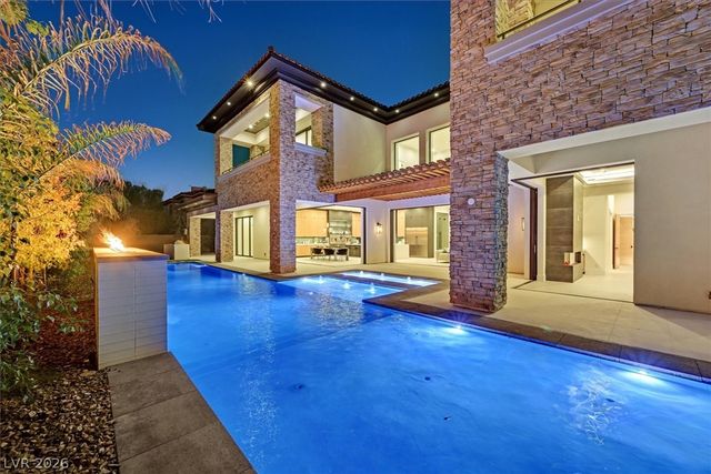 34 Vintage Canyon Street, Las Vegas, NV 89141