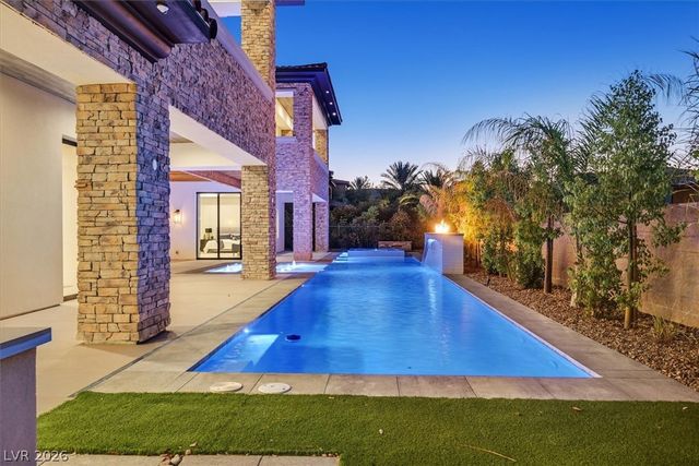 34 Vintage Canyon Street, Las Vegas, NV 89141