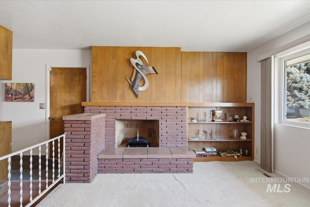 7019 W Rosewood Dr, Boise, ID 83709 photo 4