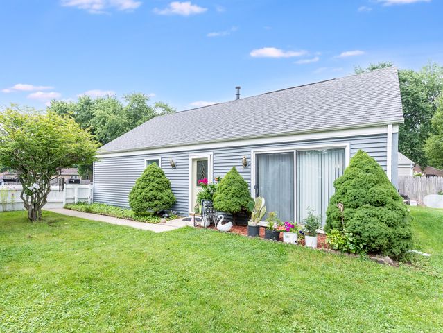 57 Afton Drive, Montgomery, IL 60538