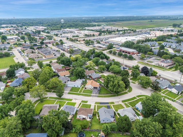 57 Afton Drive, Montgomery, IL 60538