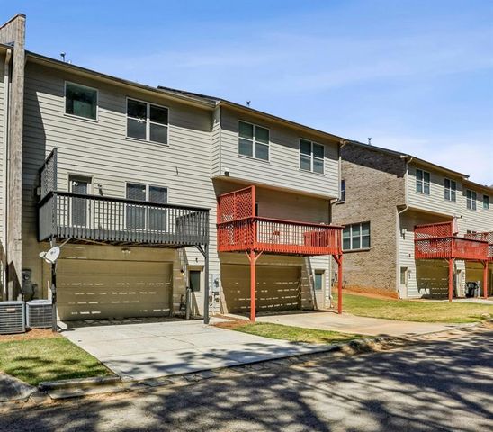 6194 Thorncrest Drive, Tucker, GA 30084