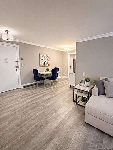 100 E Hartsdale Avenue 6GW, Hartsdale, NY 10530