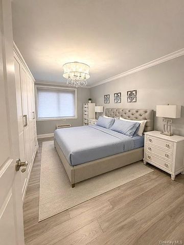 100 E Hartsdale Avenue 6GW, Hartsdale, NY 10530
