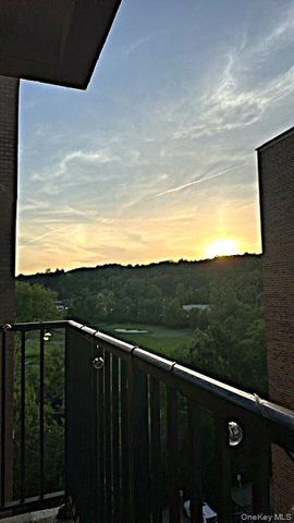 100 E Hartsdale Avenue 6GW, Hartsdale, NY 10530