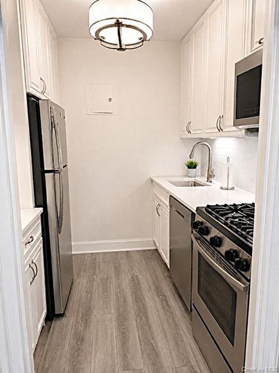 100 E Hartsdale Avenue 6GW, Hartsdale, NY 10530 — photo 5