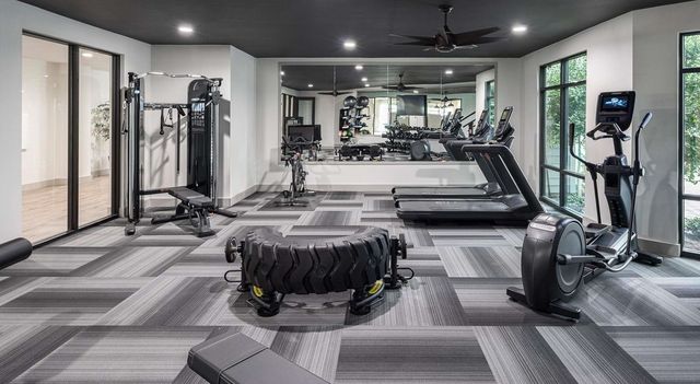 10800 Hammerly Boulevard 475, Houston, TX 77043