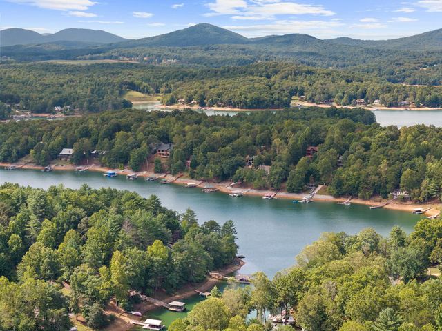 121 Redbird Drive, Blairsville, GA 30512