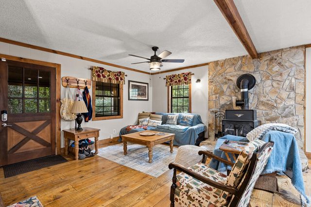 121 Redbird Drive, Blairsville, GA 30512