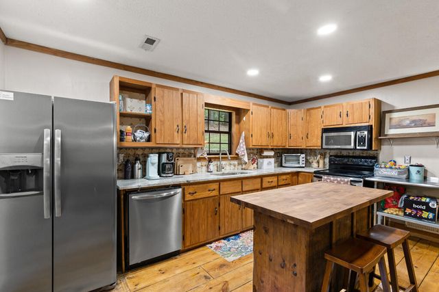 121 Redbird Drive, Blairsville, GA 30512