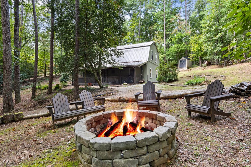 121 Redbird Drive, Blairsville, GA 30512