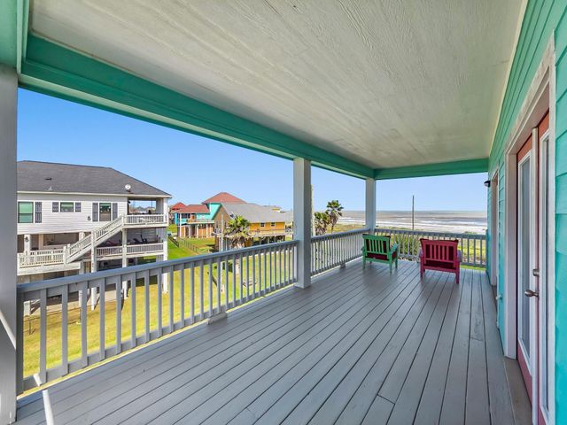 931 Bahama Drive, Crystal Beach, TX 77650