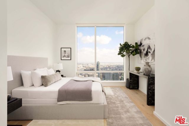 1000 W 8th Street 3210, Los Angeles, CA 90017