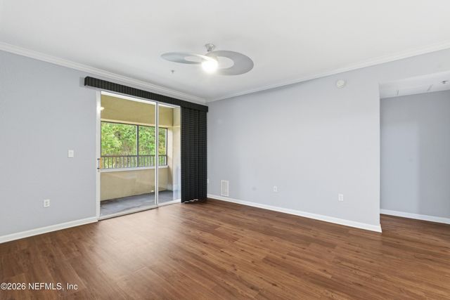 8539 GATE Parkway W 438, Jacksonville, FL 32216