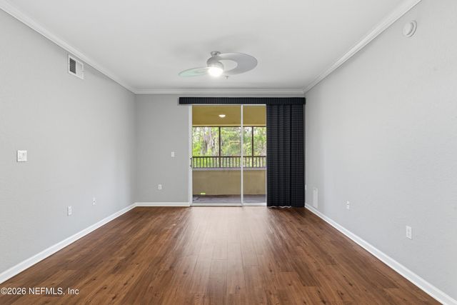 8539 GATE Parkway W 438, Jacksonville, FL 32216