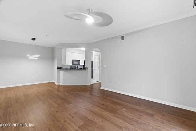 8539 GATE Parkway W 438, Jacksonville, FL 32216