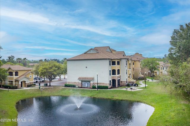 8539 GATE Parkway W 438, Jacksonville, FL 32216