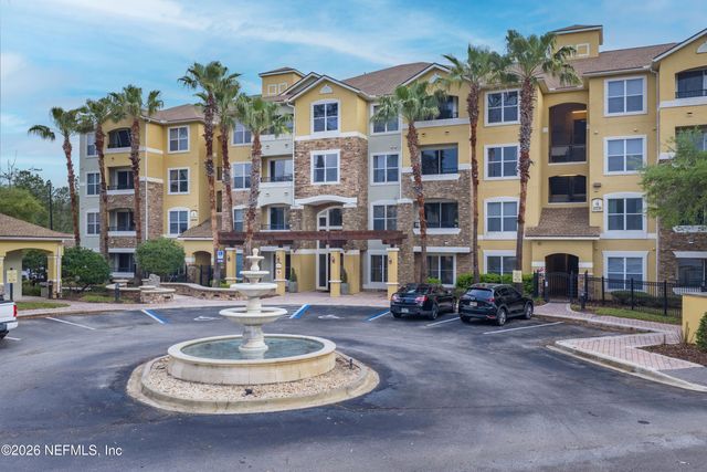 8539 GATE Parkway W 438, Jacksonville, FL 32216