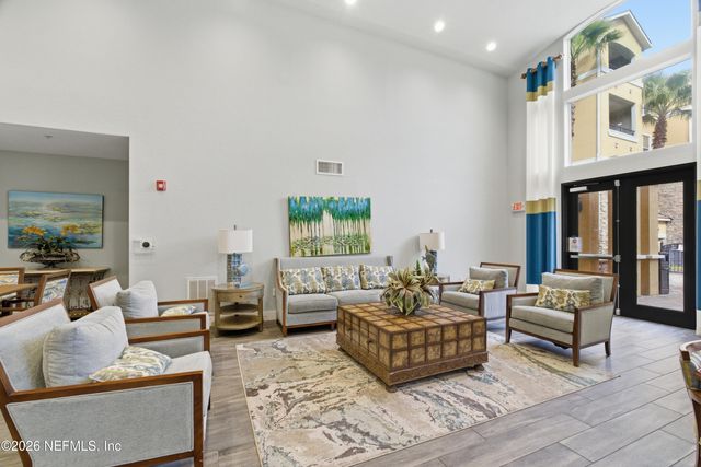 8539 GATE Parkway W 438, Jacksonville, FL 32216