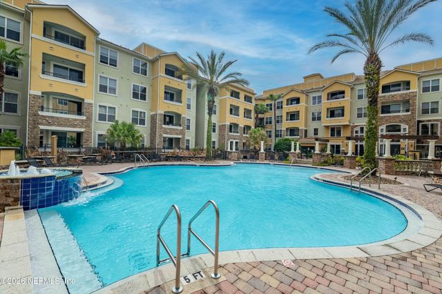 8539 GATE Parkway W 438, Jacksonville, FL 32216