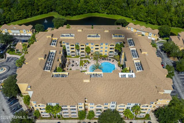 8539 GATE Parkway W 438, Jacksonville, FL 32216