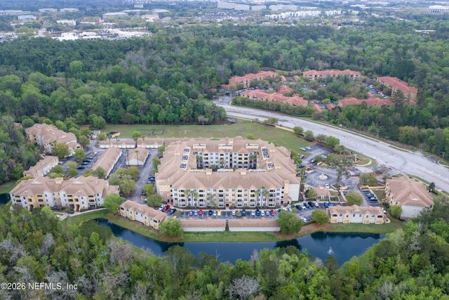 8539 GATE Parkway W 438, Jacksonville, FL 32216