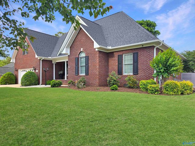 142 Singletree Drive, Hazel Green, AL 35750