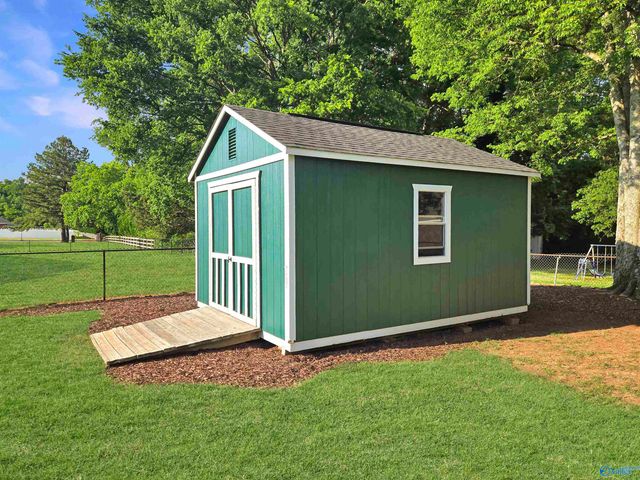 142 Singletree Drive, Hazel Green, AL 35750