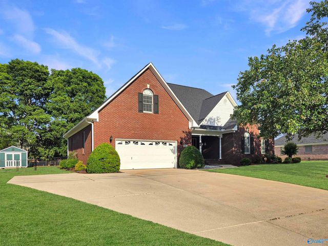 142 Singletree Drive, Hazel Green, AL 35750
