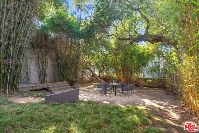 2220 6th Street, Santa Monica, CA 90405