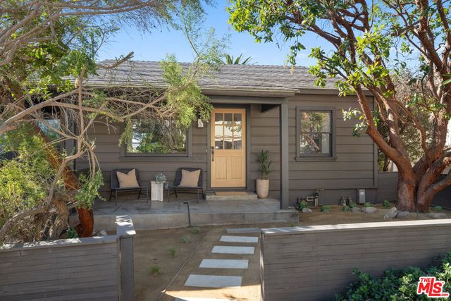 2220 6th Street, Santa Monica, CA 90405