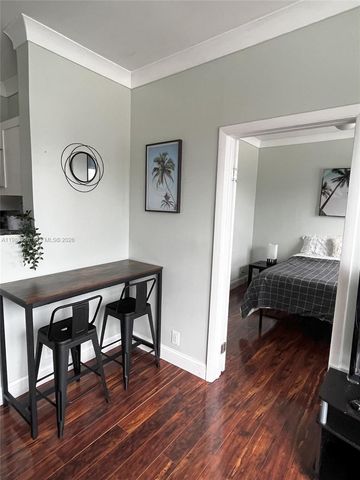 1320 Drexel Ave 301, Miami Beach, FL 33139