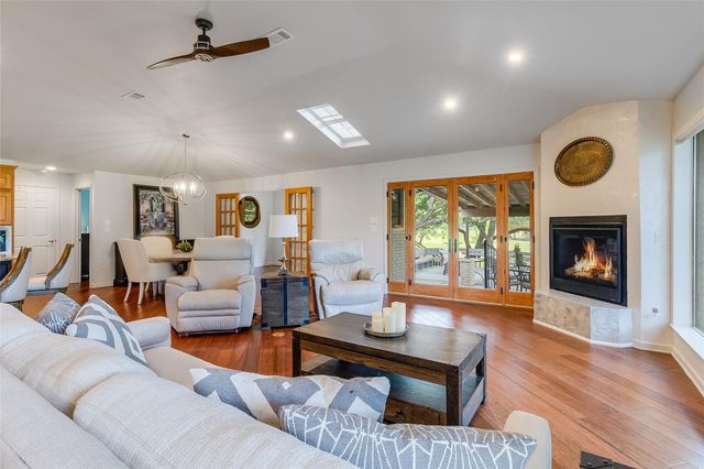 408 Sombrero, Horseshoe Bay, TX 78657