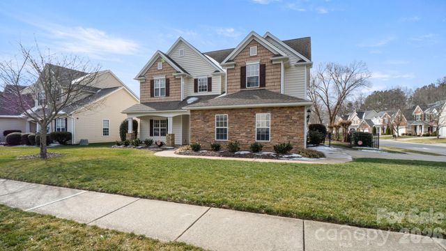 12304 Mcallister Park Drive, Charlotte, NC 28277